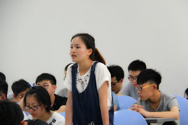 学生提问